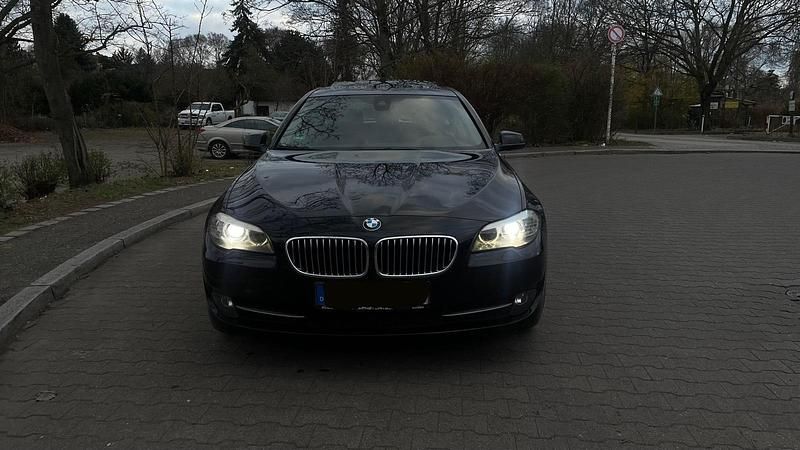 Schwarz Gebraucht 2013 BMW 525 Kombi | 9.600 € (Guter Preis) - Bild 1/4