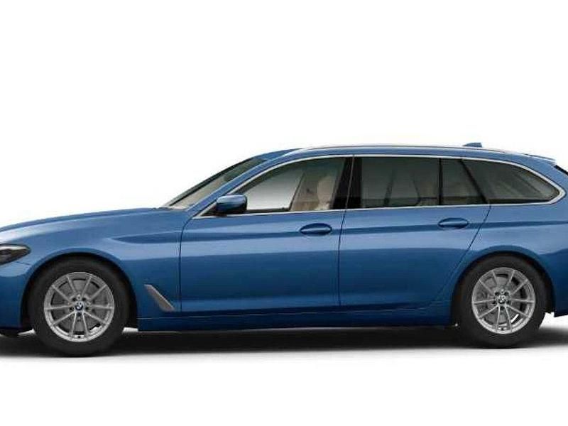 Gebraucht BMW 520 M Sport 190 PS (139 kW) 2021 Phytonicblau (blau) Kombi