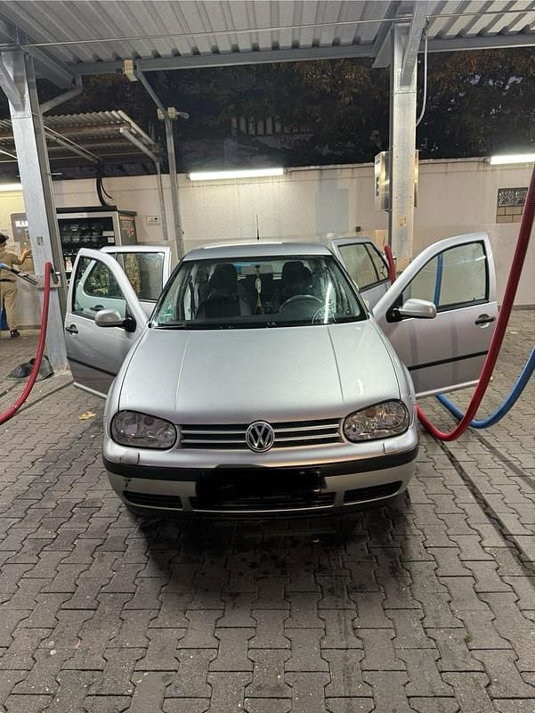 Gebraucht VW Golf IV 100 PS (73 kW) 2003 Grau Kleinwagen