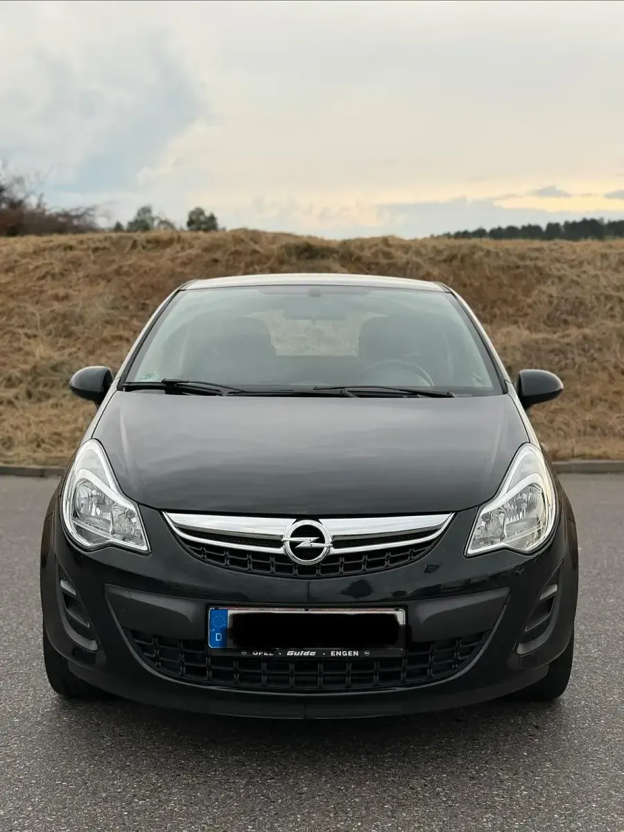 Gebraucht Opel Corsa Active 90 PS (66 kW) 2013 Schwarz Kleinwagen