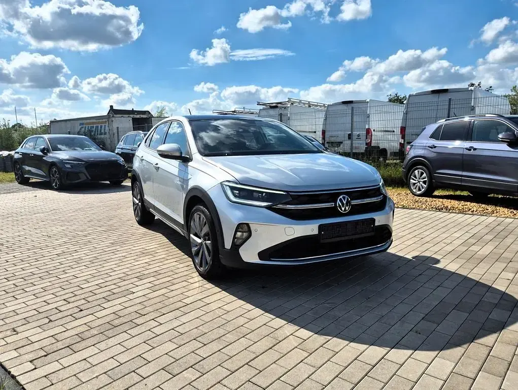 Gebraucht VW Taigo 110 PS (80 kW) 2023 Silber SUV