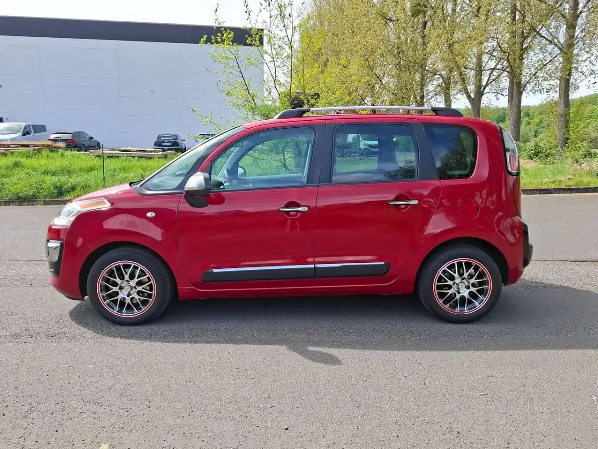 Gebraucht Citroën C3 Picasso SELECTION 110 PS (80 kW) 2017 Rot rubi/metalliclackierung Van / Kleinbus