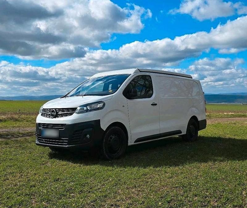 Gebraucht Opel Vivaro 177 PS (130 kW) 2020 Weiß Van / Kleinbus