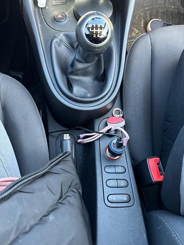 Gebraucht Seat Leon 77 PS (56 kW) 2012 Weiß Kleinwagen