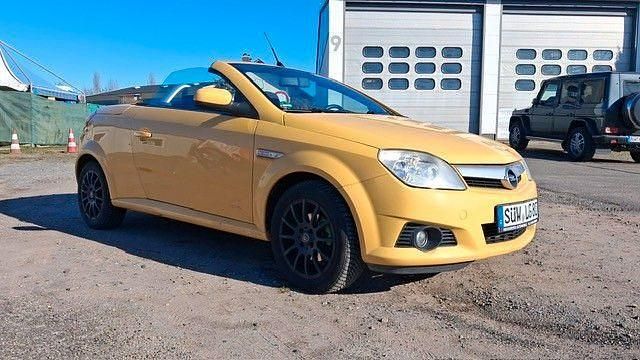 Gebraucht Opel Tigra Basis 90 PS (66 kW) 2005 Gelb Cabrio