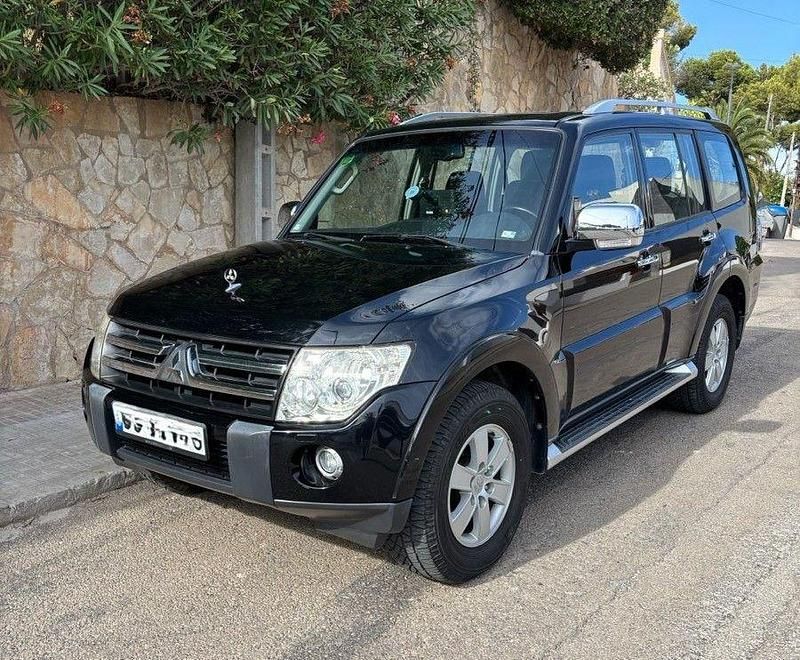 Schwarz Gebraucht 2008 Mitsubishi Pajero SUV | 15.900 € - Bild 1/4