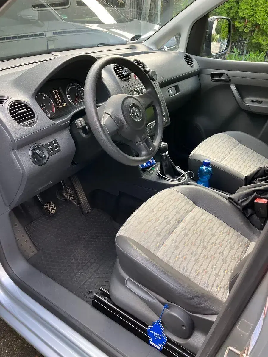 Gebraucht VW Caddy 102 PS (75 kW) 2012 Grau Van / Kleinbus
