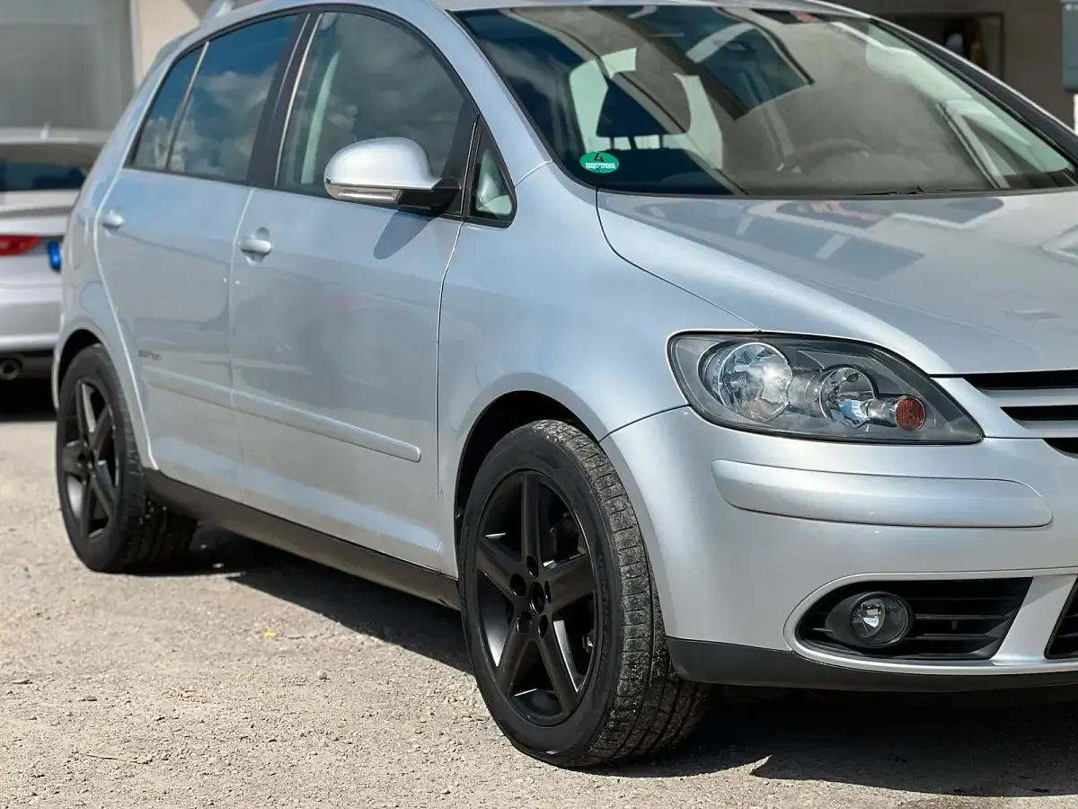 Gebraucht VW Golf VI 105 PS (77 kW) 2008 Silber Kleinwagen