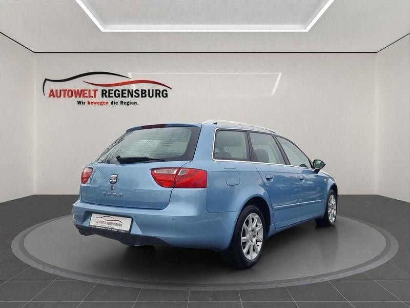 Gebraucht Seat Exeo Style 143 PS (105 kW) 2012 Blau Kombi