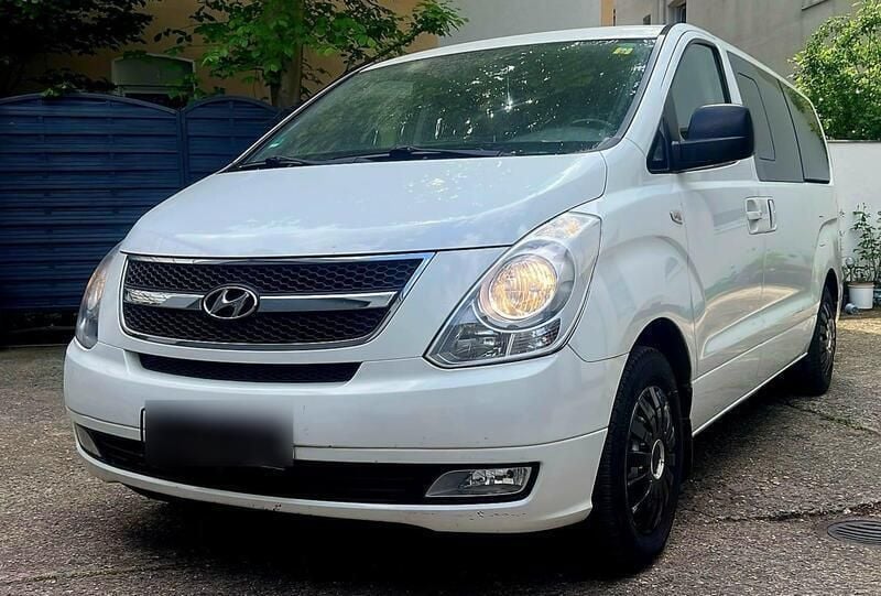 Weiß Gebraucht 2011 Hyundai H-1 Van / Kleinbus | 8.800 € (Superpreis) - Bild 1/4