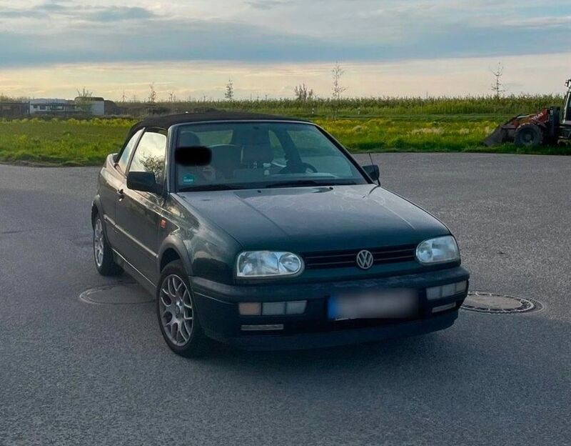 Grün Gebraucht 1994 VW Golf Cabriolet Cabrio | 2.200 € - Bild 1/4