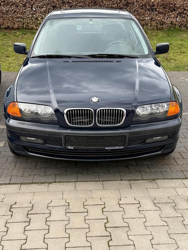 Gebraucht BMW 320 150 PS (110 kW) 2000 Blau Limousine