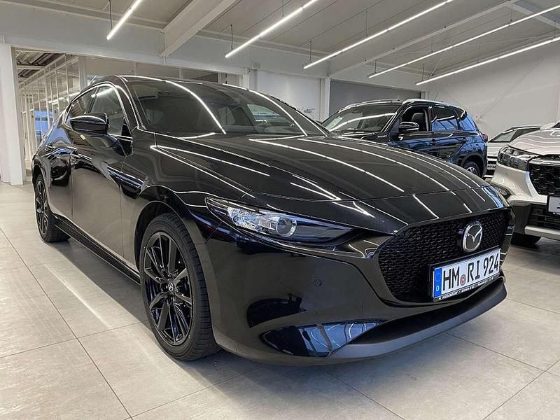 Jet black Gebraucht 2025 Mazda 3 Nagisa Limousine | 27.990 € (Etwas zu teuer) - Bild 1/4