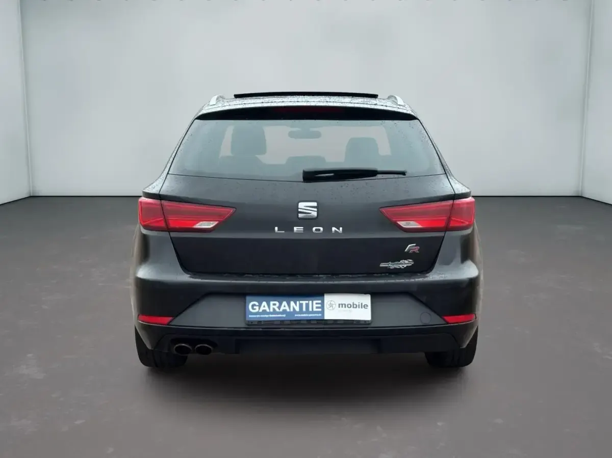 Second-hand Seat Leon ST FR 179 CP (131 kW) 2017 Negru Break