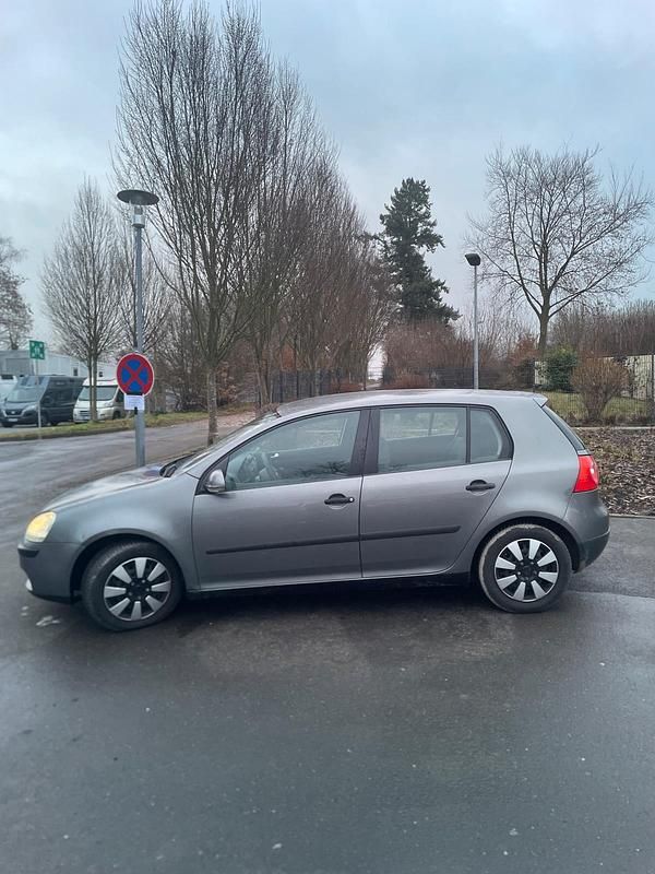 Gebraucht VW Golf V 102 PS (75 kW) 2005 Kleinwagen