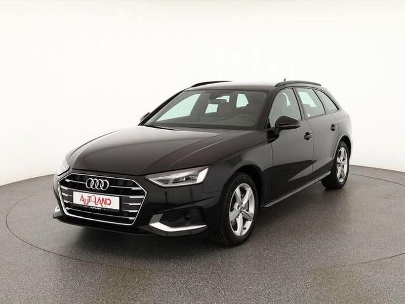Schwarz Gebraucht 2020 Audi A4 Ambiente Kombi | 31.990 € (Teuer) - Bild 1/4