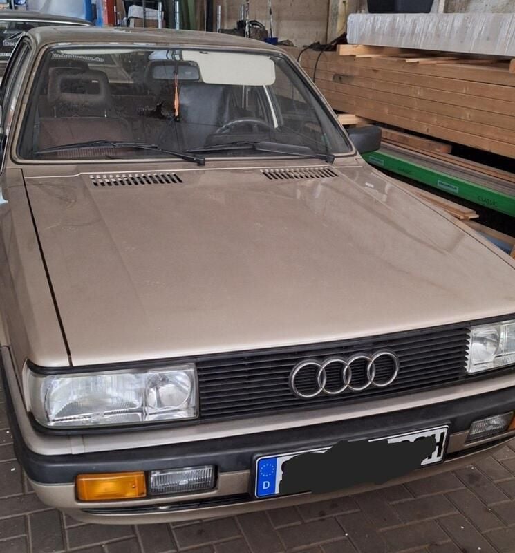 Gold Gebraucht 1985 Audi 90 Limousine | 9.799 € - Bild 1/4