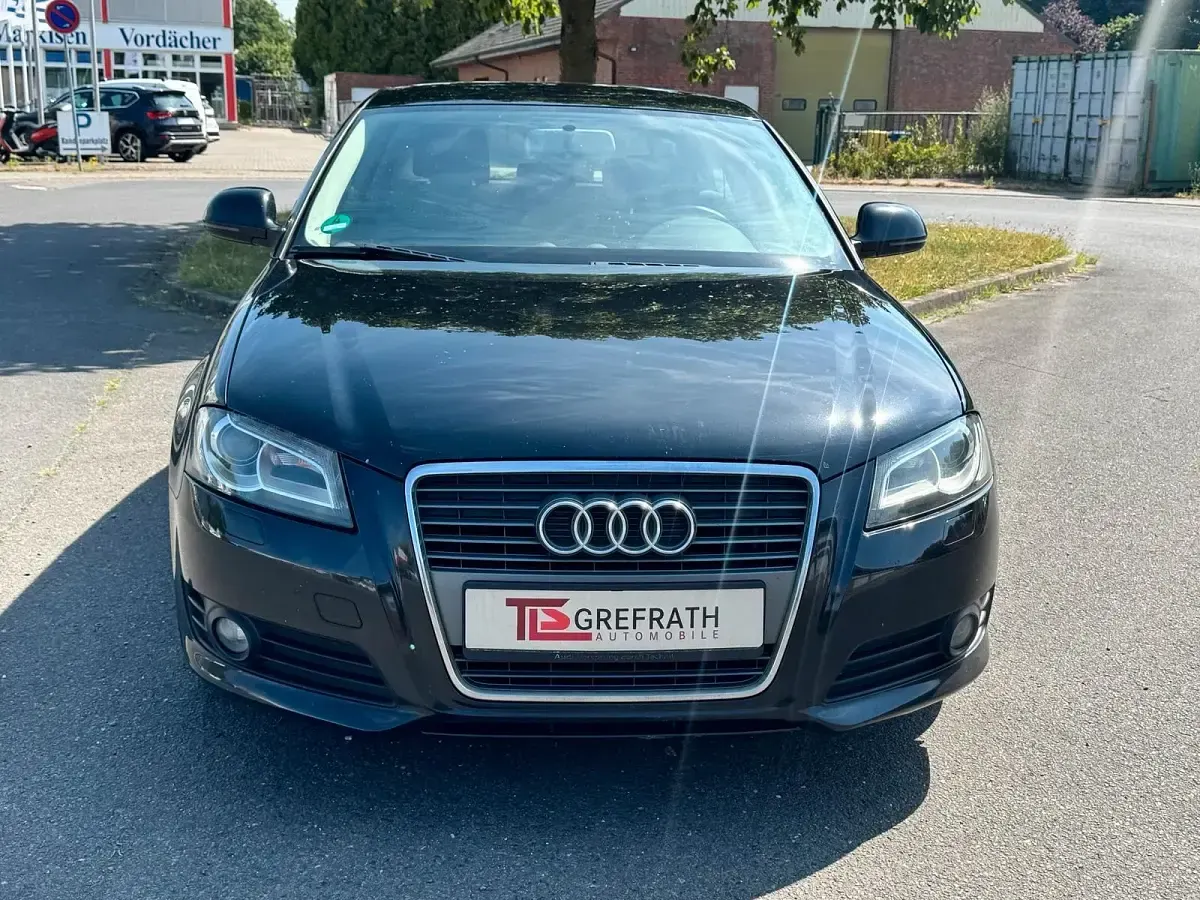 Gebraucht Audi A3 125 PS (91 kW) 2010 Schwarz Kleinwagen
