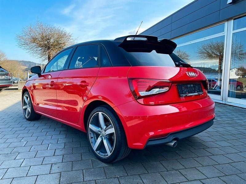 Gebraucht Audi A1 Sportback S-Line 90 PS (66 kW) 2015 Rot Kleinwagen