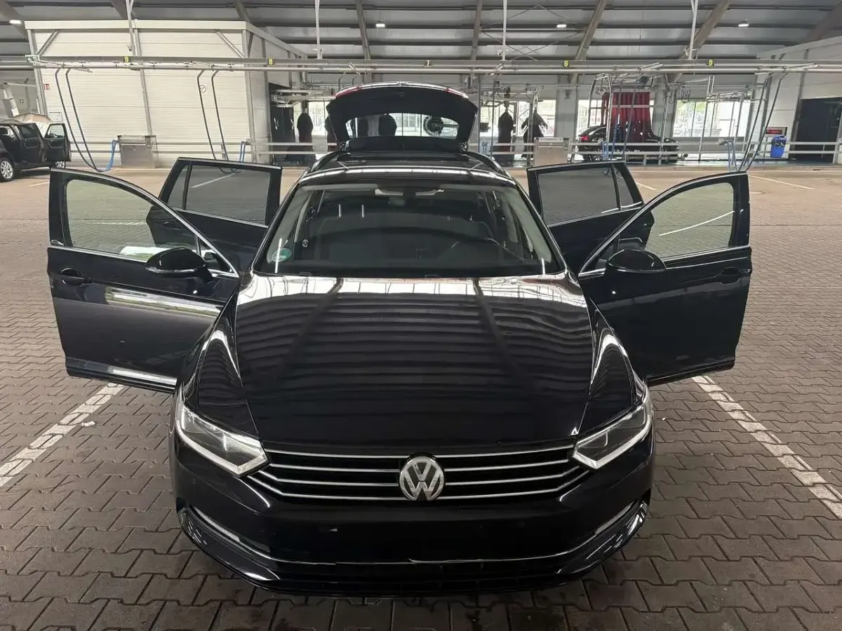 Gebraucht VW Passat Comfortline 150 PS (110 kW) 2015 Kombi