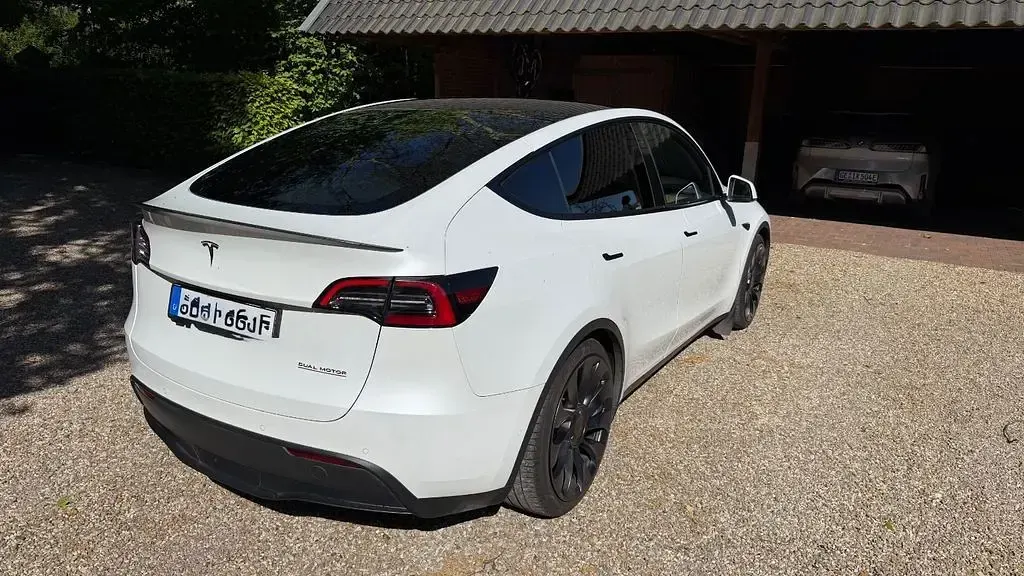 Usata Tesla Model Y Performance 392 kW (534 CV) 2022 Bianco SUV