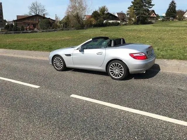 Gebraucht Mercedes SLK200 184 PS (135 kW) 2014 Silber Cabrio