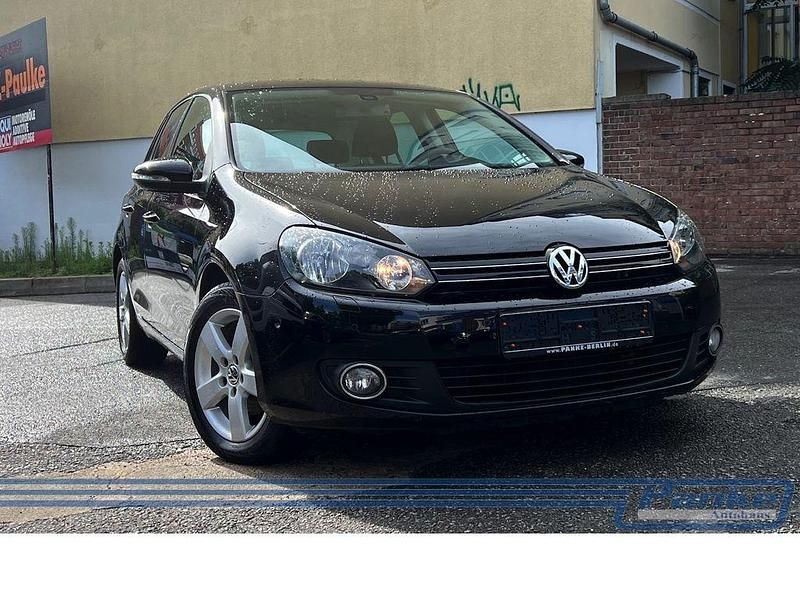 Schwarz Gebraucht 2011 VW Golf VI Team Limousine | 4.990 € (Fairer Preis) - Bild 1/4