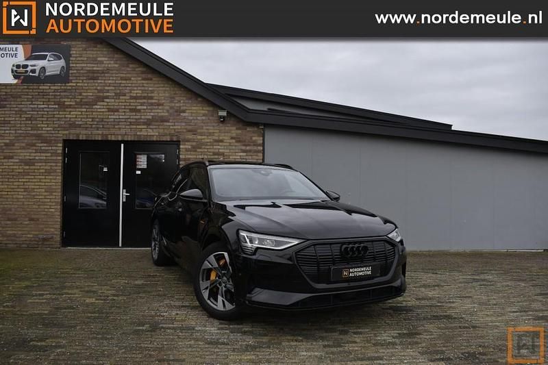 Schwarz Gebraucht 2019 Audi e-tron S-Line SUV | 25.900 € (Superpreis) - Bild 1/4