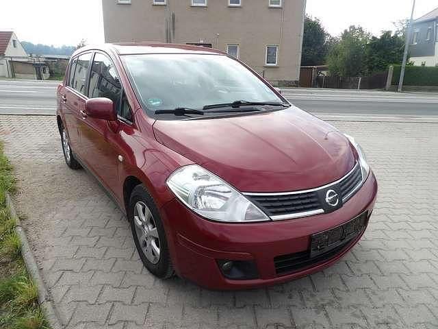 Rot Gebraucht 2007 Nissan Tiida Visia Kleinwagen | 4.999 € (Fairer Preis) - Bild 1/4
