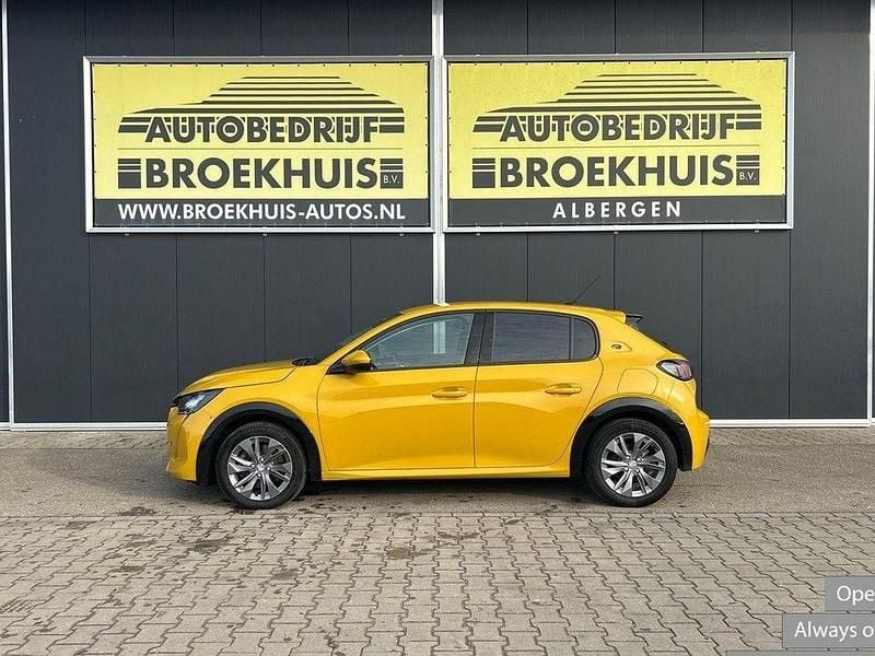 Gebraucht Peugeot e-208 Active 100 kW (136 PS) 2021 Gelb Kleinwagen