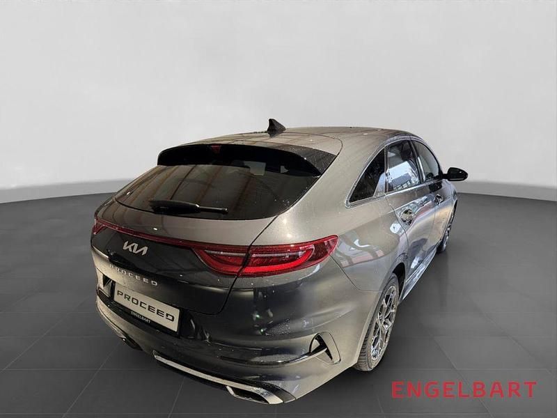 Gebraucht Kia ProCeed GT-Line 140 PS (102 kW) 2024 Pentametal (grau) Kleinwagen