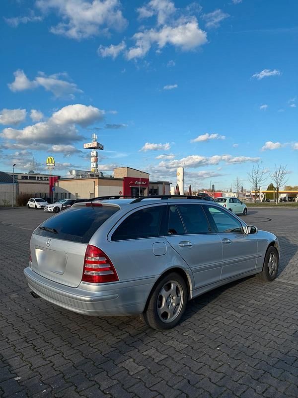 Gebraucht Mercedes C200 163 PS (119 kW) 2006 Silber Kombi