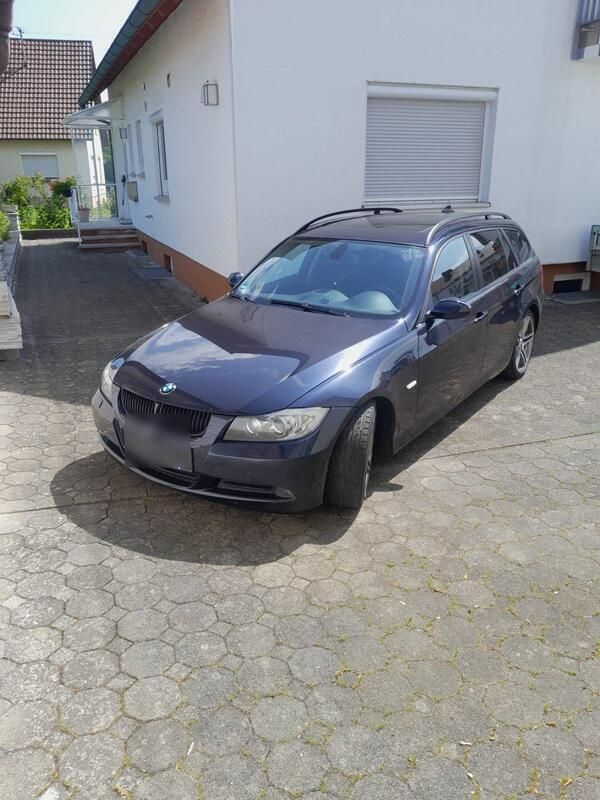 Blau Gebraucht 2008 BMW 320 Kombi | 4.800 € (Fairer Preis) - Bild 1/4