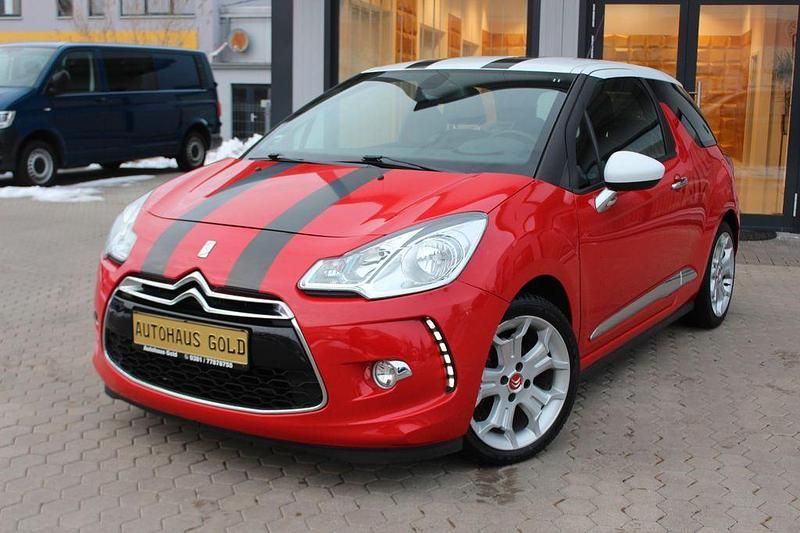Gebraucht Citroën DS3 Chic 95 PS (69 kW) 2012 Rot Kleinwagen