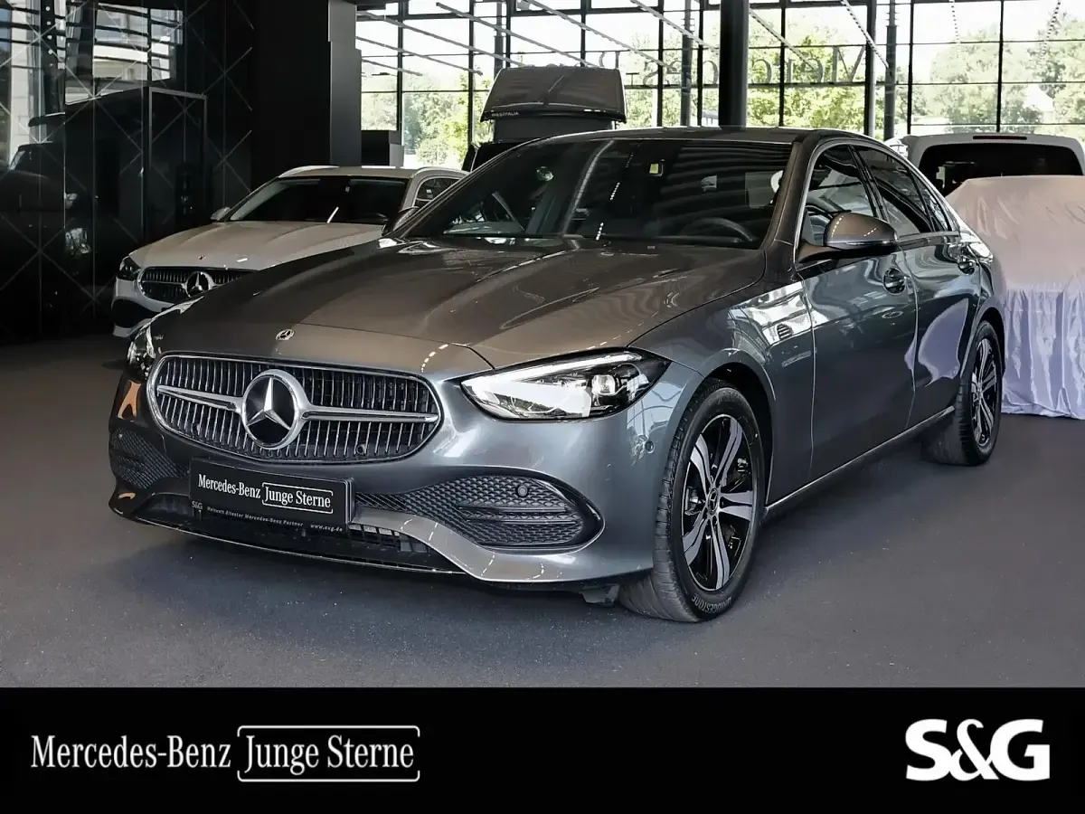 Gebraucht Mercedes C180 Avantgarde 170 PS (125 kW) 2025 Limousine
