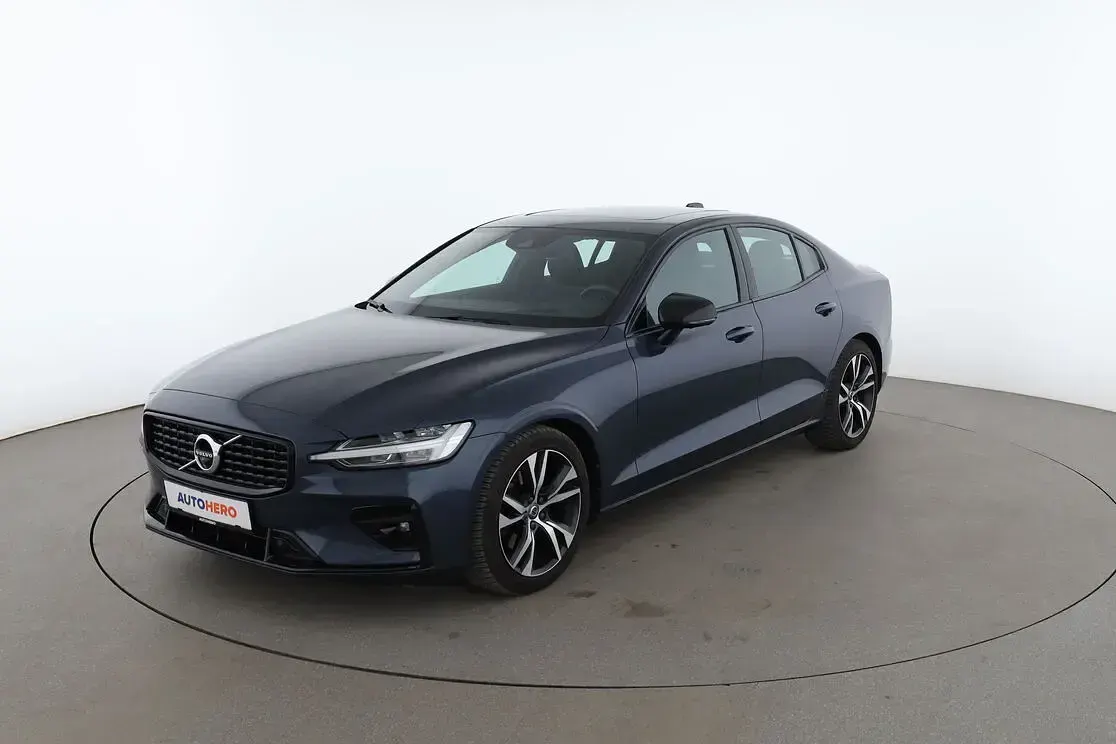 Gebraucht Volvo S60 R-Design 197 PS (144 kW) 2021 Limousine