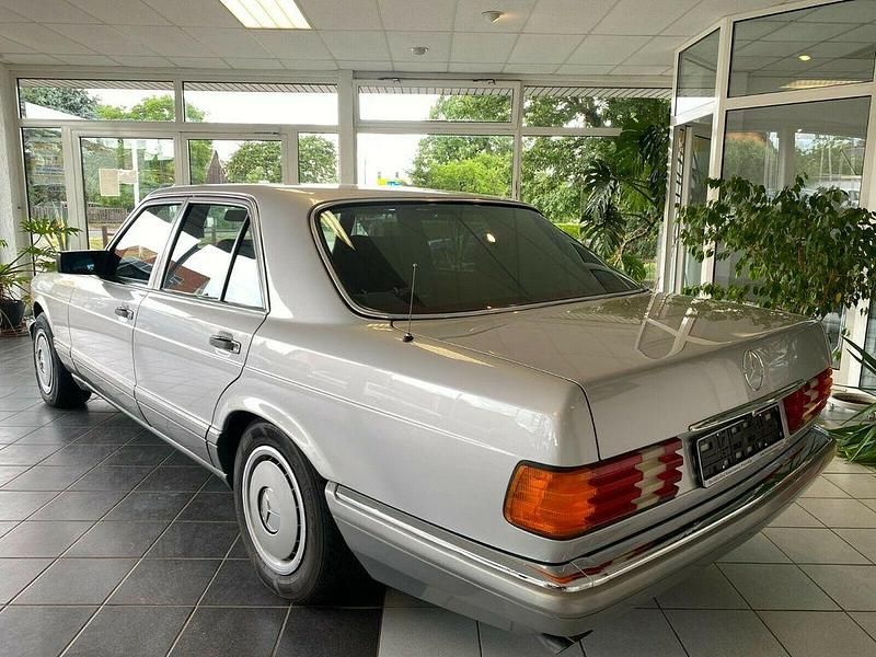 Gebraucht Mercedes S260 SE 160 PS (117 kW) 1990 Silber Limousine