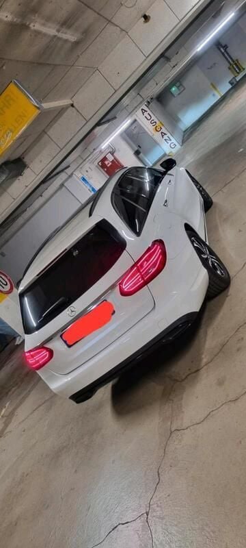 Weiß Gebraucht 2020 Mercedes C220 Avantgarde Kombi | 20.500 € - Bild 1/4