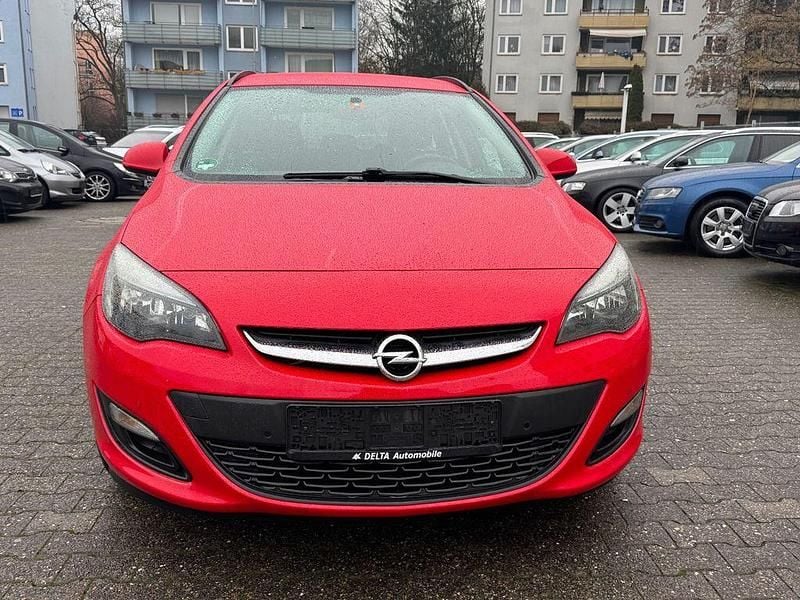 Gebraucht Opel Astra Edition 110 PS (80 kW) 2016 Rot Kombi