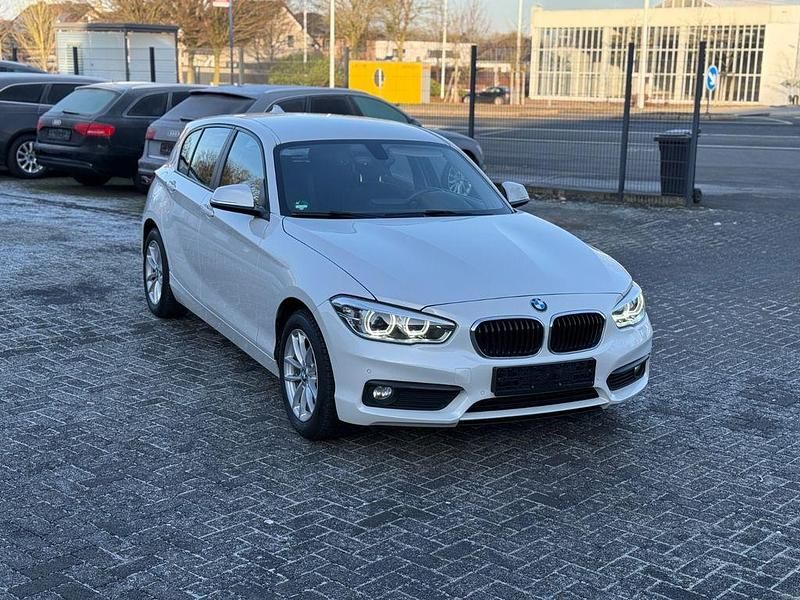 Gebraucht BMW 116 Advantage 109 PS (80 kW) 2015 Weiß Kleinwagen