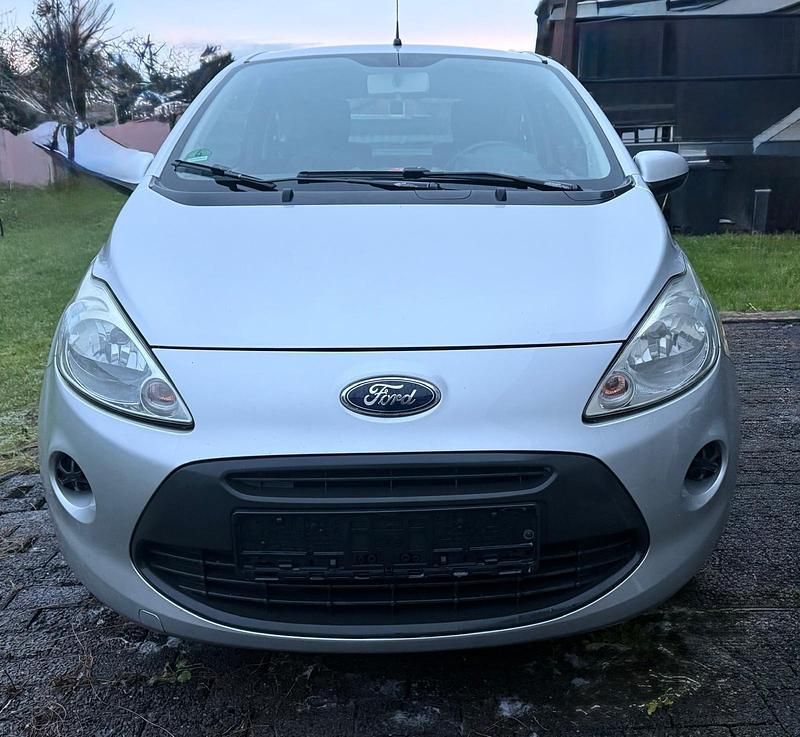 Grau Gebraucht 2011 Ford Ka Kleinwagen | 2.000 € (Guter Preis) - Bild 1/4