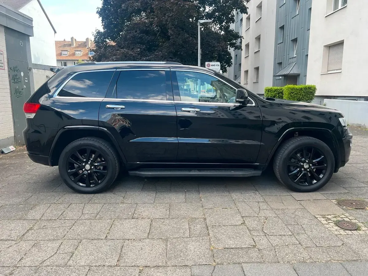 Gebraucht Jeep Grand Cherokee 250 PS (183 kW) 2018 Schwarz SUV