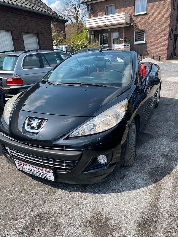 Schwarz Gebraucht 2011 Peugeot 207 CC Cabrio | 3.300 € (Fairer Preis) - Bild 1/4