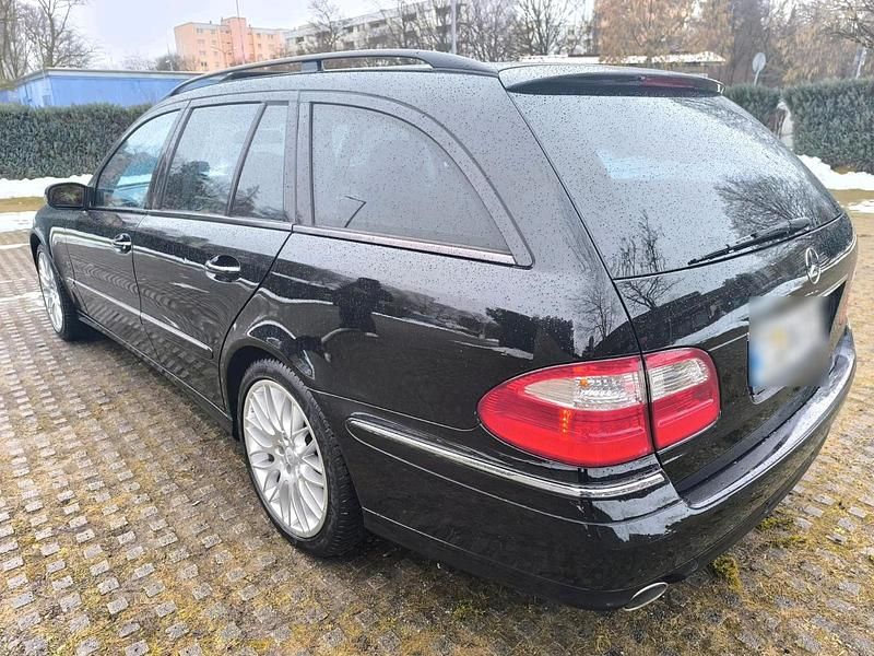 Gebraucht Mercedes E320 Avantgarde 224 PS (164 kW) 2005 Schwarz Kombi