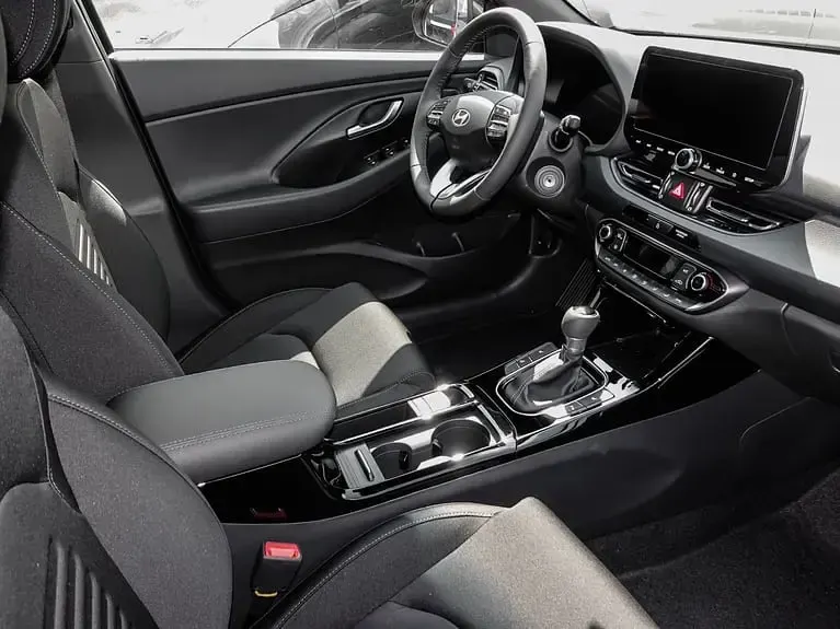 Gebraucht Hyundai i30 Advantage 101 PS (74 kW) 2024 Sailing blue Kombi