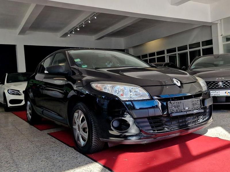 Gebraucht Renault Mégane III 101 PS (74 kW) 2011 Schwarz Limousine