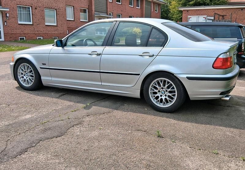 Gebraucht BMW 320 170 PS (125 kW) 2001 Silber Limousine