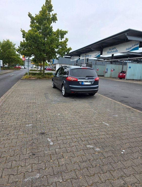 Gebraucht Ford S-MAX Titanium 200 PS (147 kW) 2013 Grau Van / Kleinbus