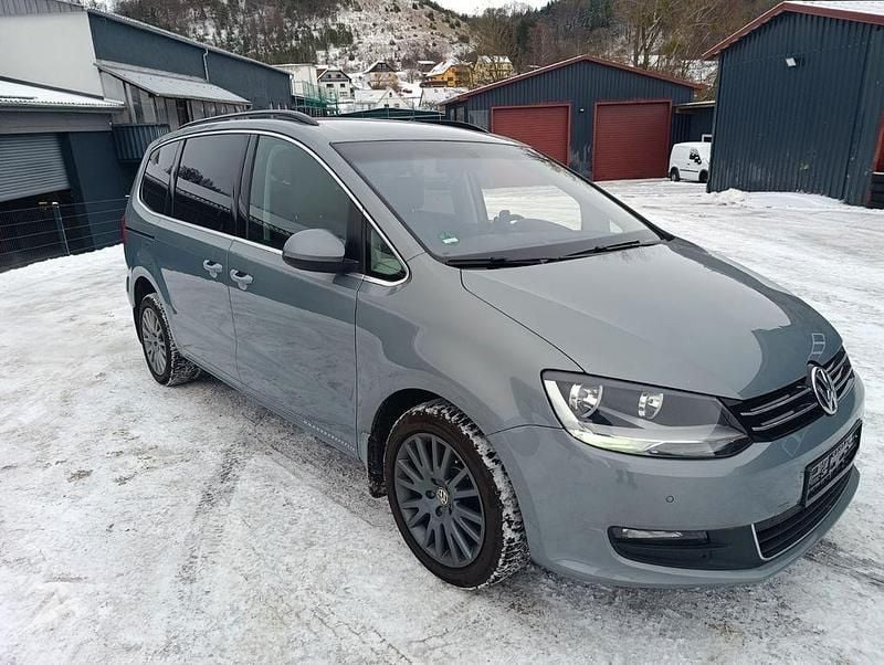 Gebraucht VW Sharan Comfortline 140 PS (102 kW) 2015 Grau Van / Kleinbus