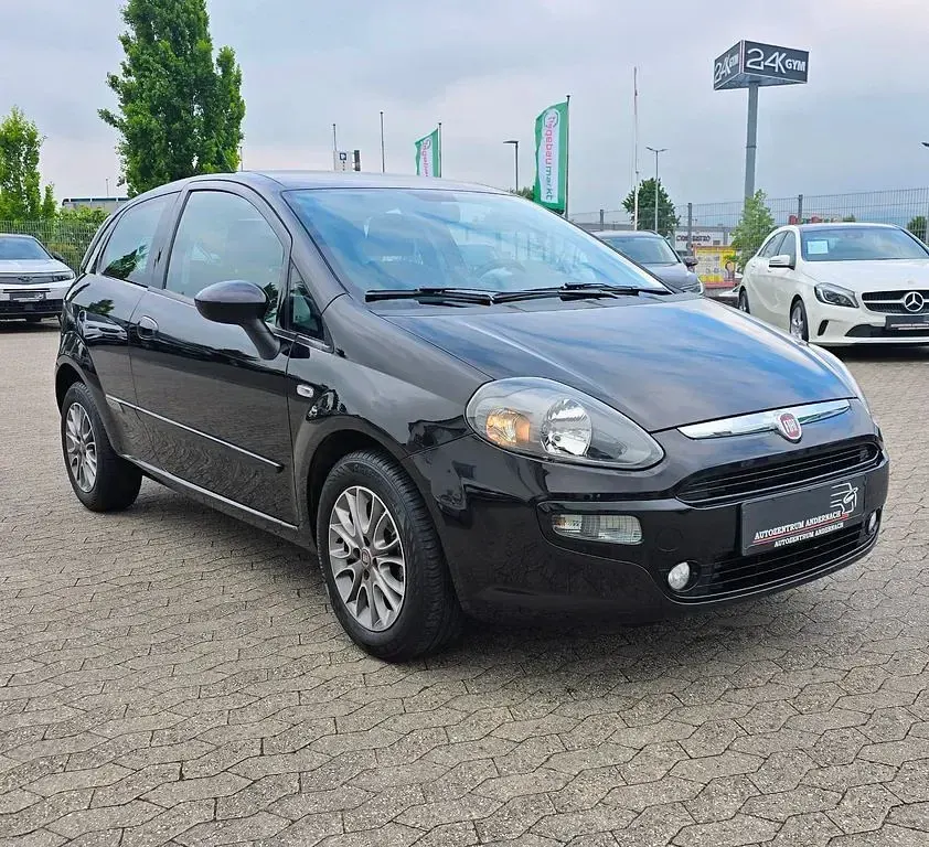 Gebraucht Fiat Punto Evo 77 PS (56 kW) 2011 Violett Kleinwagen